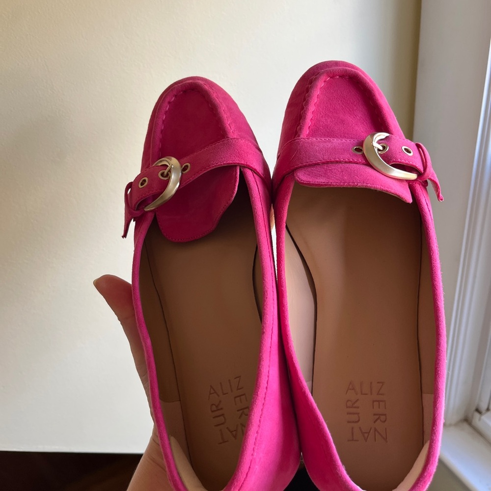 Naturalizer Fuchsia Buckle Loafers